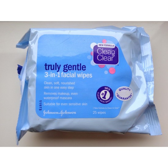 Clean And Clear Truly Gentle 3-in-1 Facial Wipes 25 Wipes